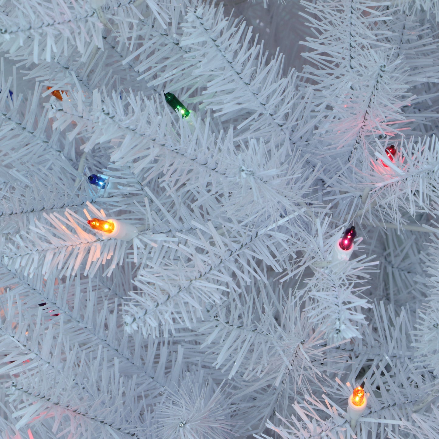 4.5 / Clear/Multi Incandescent / White