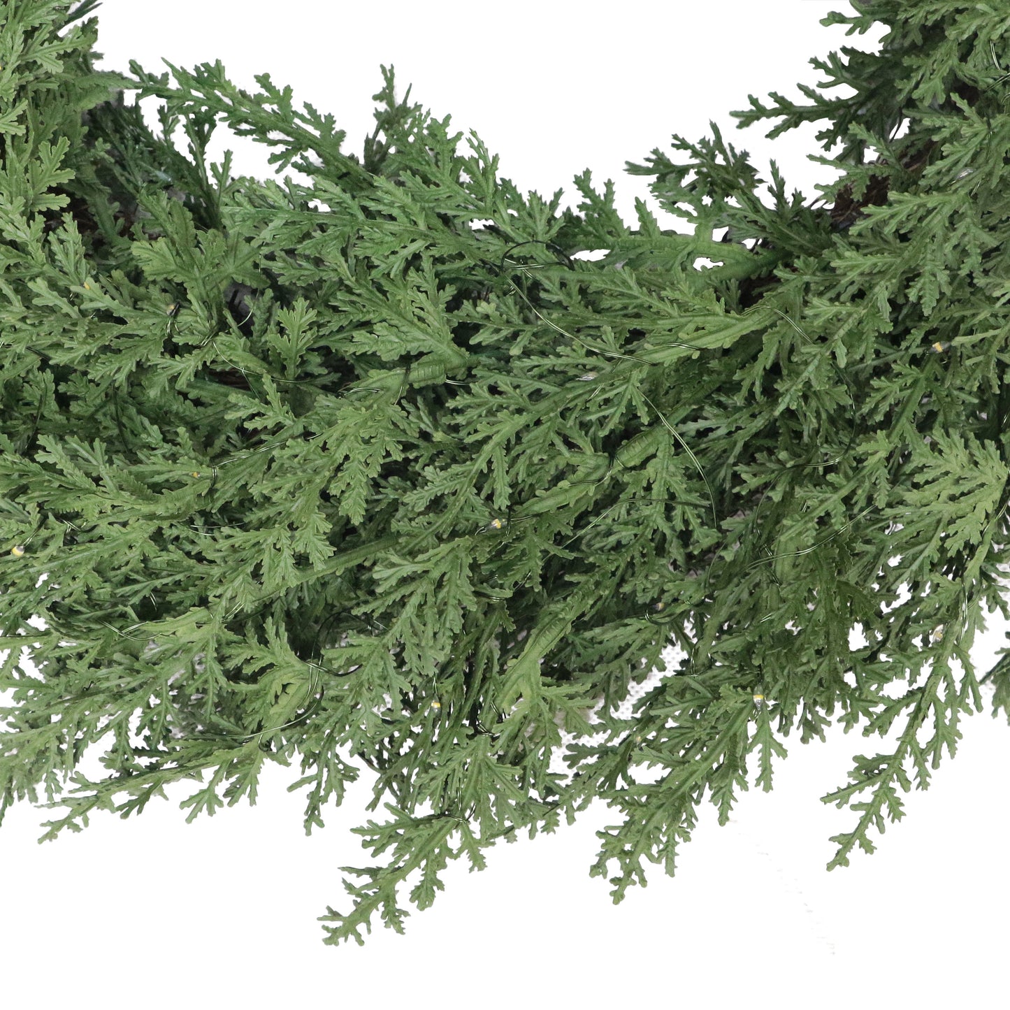 Puleo Classics Prelit Deluxe Cedar Wreath - 24 in B/O Rice Lights
