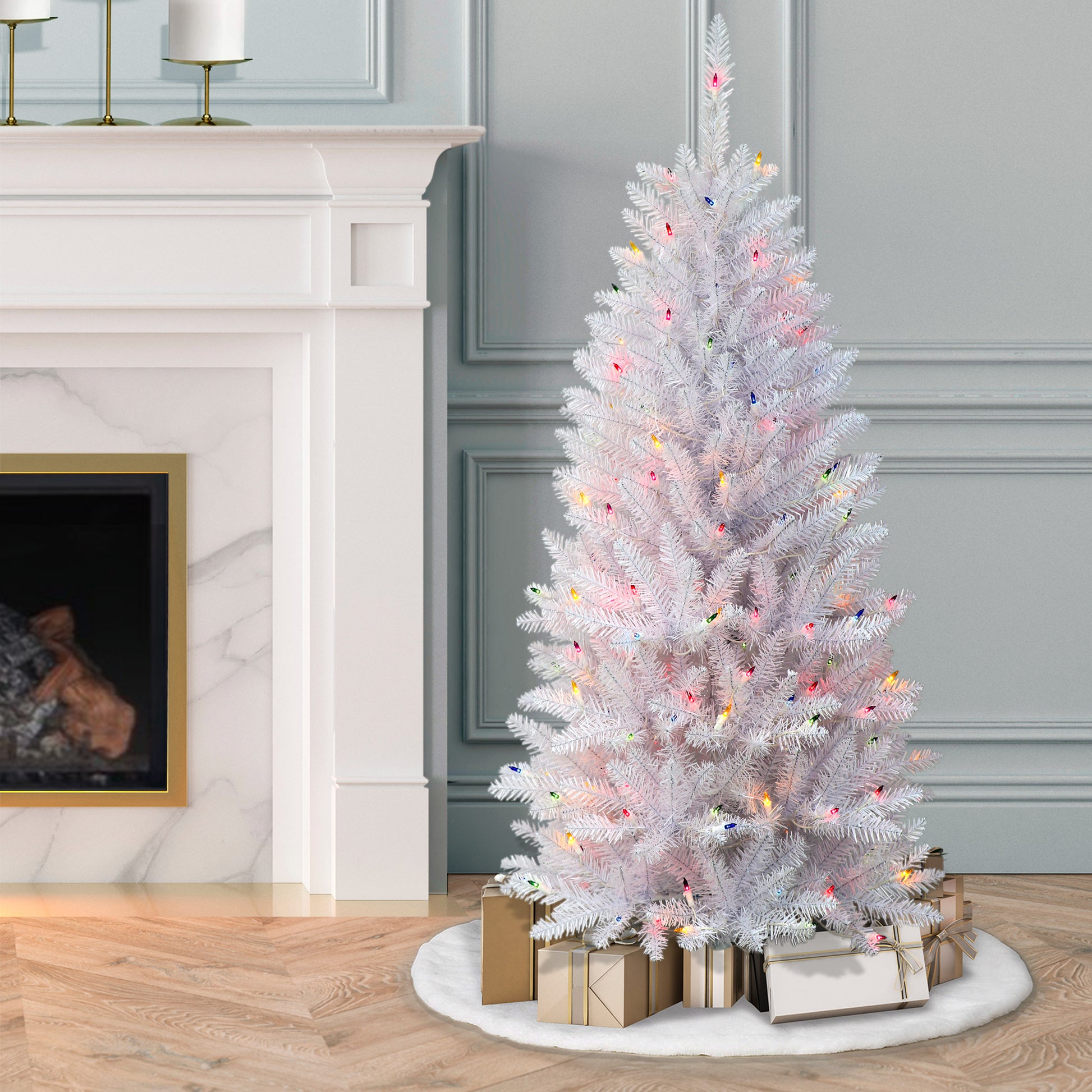 4.5 / Clear/Multi Incandescent / White