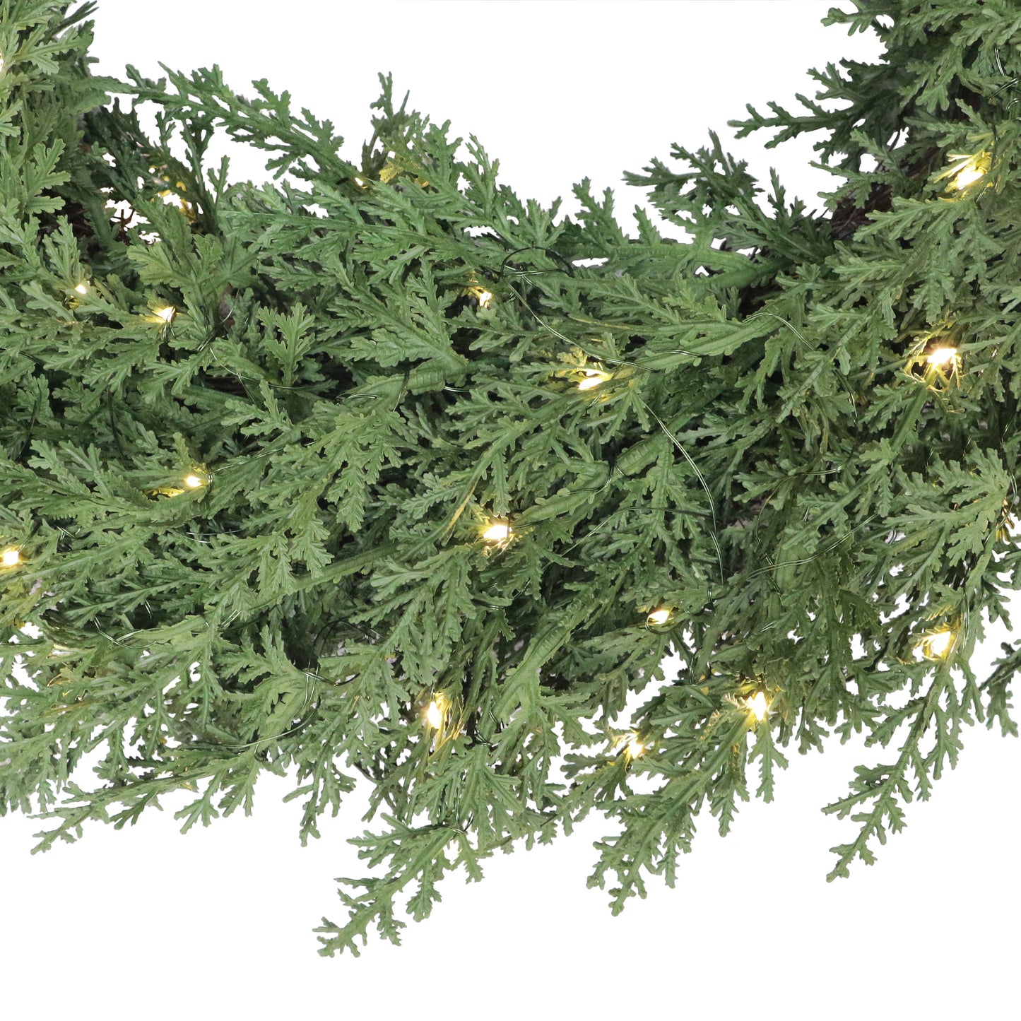 Puleo Classics Prelit Deluxe Cedar Wreath - 24 in B/O Rice Lights