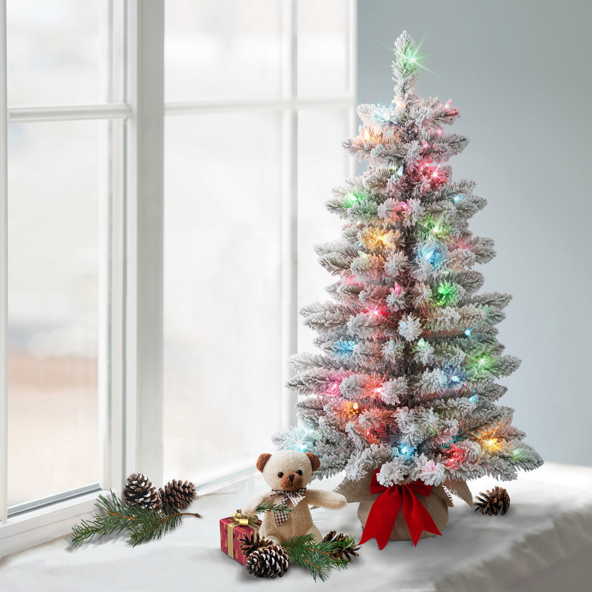 3 / Clear/Multi Incandescent