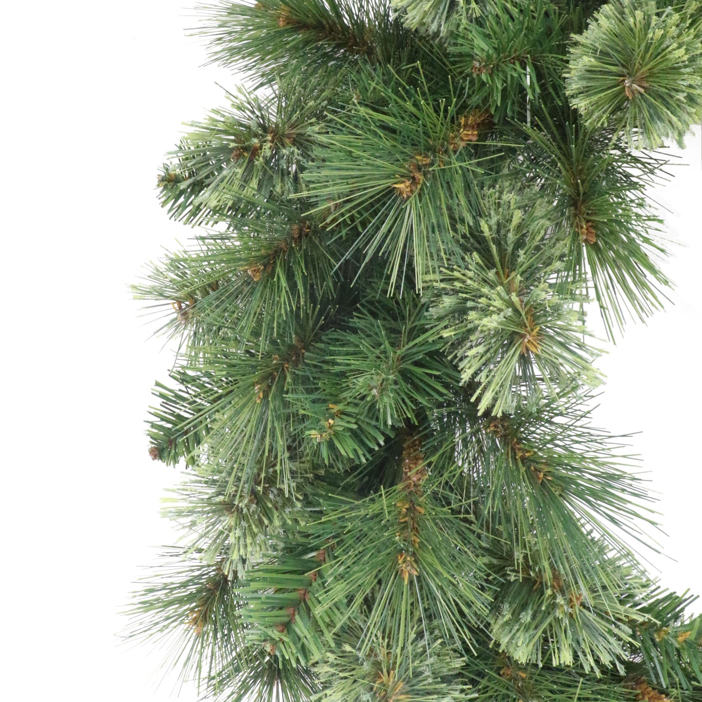24" Teton Pine Wreath, 105 Branch Tips